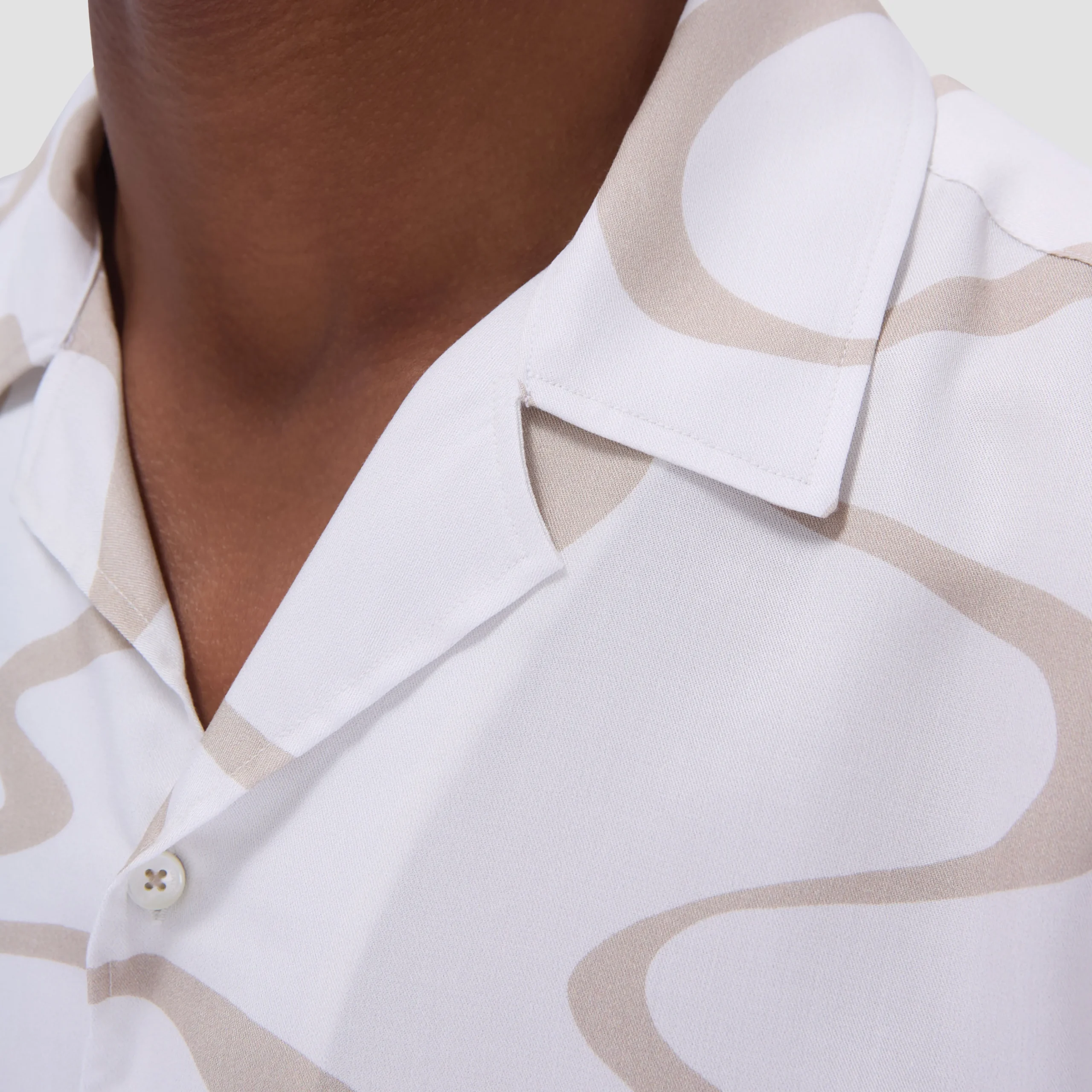 Jackson Abstract Wave Camp Shirt
